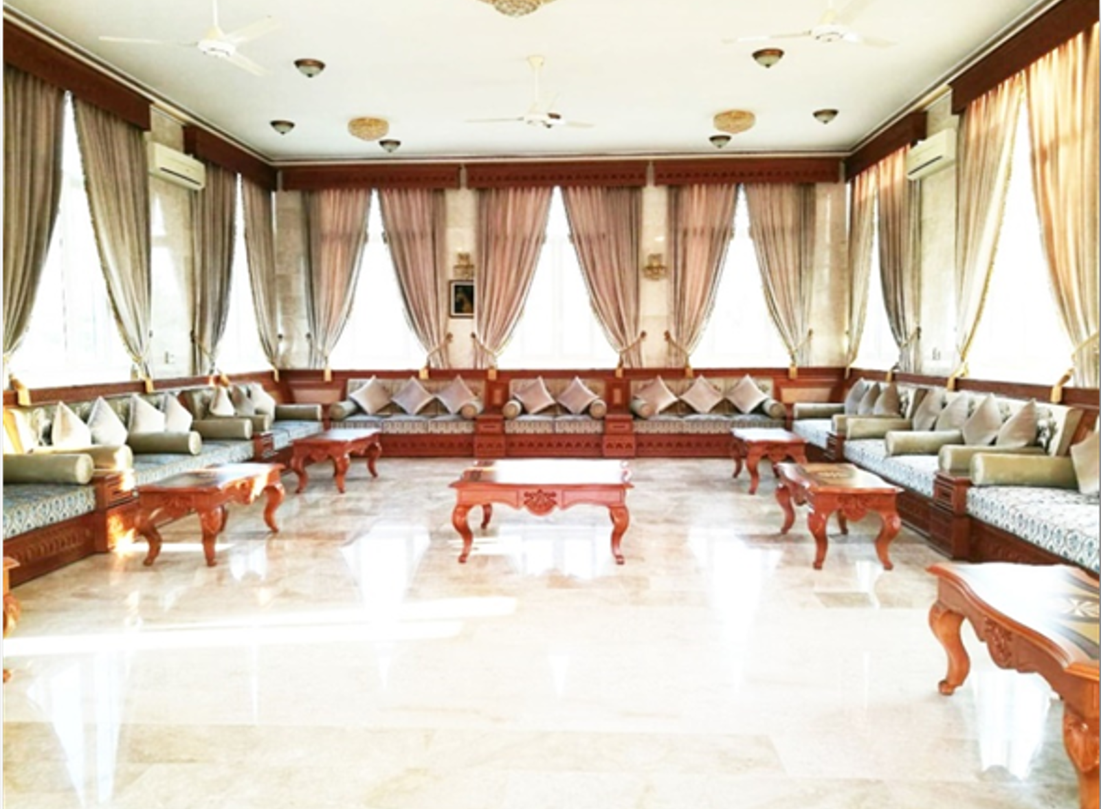 Al Gharbia Furniture